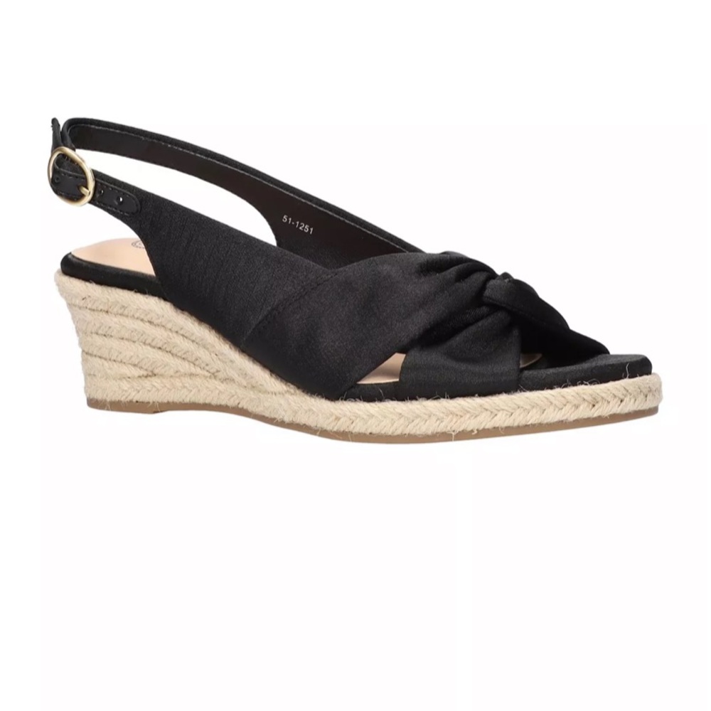 NWOT BELLA VITA Kimora Espadrille Wedge Sandals